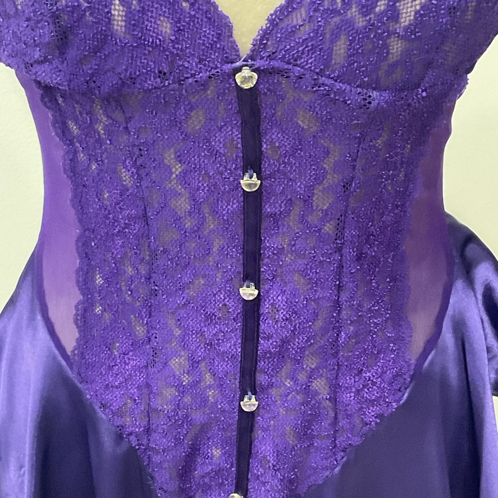 Intimo Purple Lace Robe Set - Picture 8 of 15